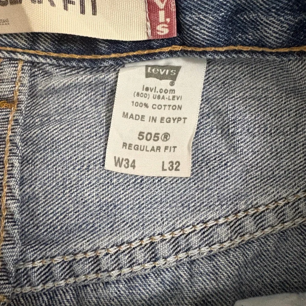 Levis 505 Regular Fit Jeans Mens 34x32 Medium Wash Blue Denim Straight Leg